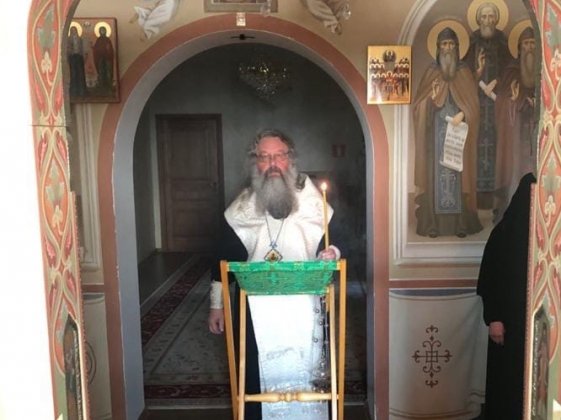 В пятницу митрополит Кирилл совершил Парастас в домовом храме Симеона Верхотурского.