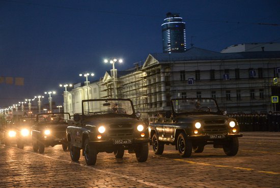 Военная техника начнёт двигаться по ул. Окраинная, Палисадная, Зенитчиков, Патриса Лумумбы, Московская, Посадская, Пальмиро Тольятти в 19:00.  Фото: Галина Соловьёва