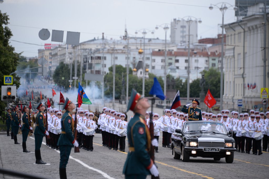 В Екатеринбурге 24 июня прошёл юбилейный Парад Победы в честь 75-летия Победы в Великой Отечественной войне