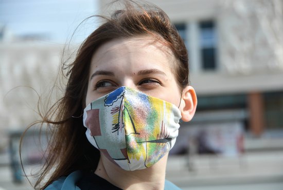 С начала пандемии коронавирус подхватили 27 048 граждан. Фото: Галина Соловьёва.