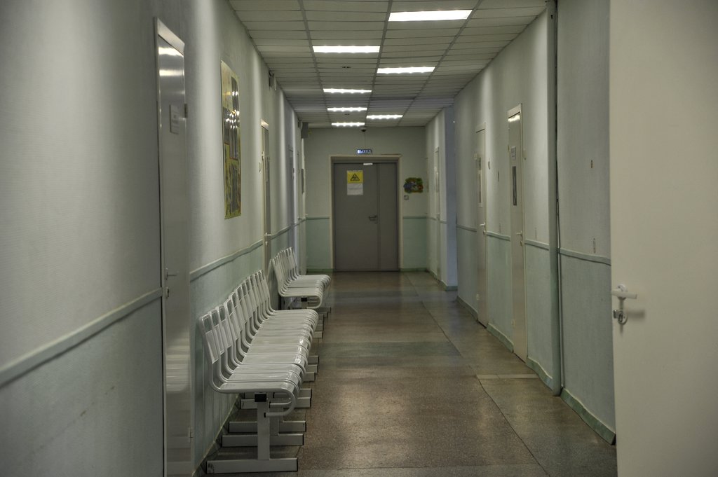 Пустой коридор в больнице