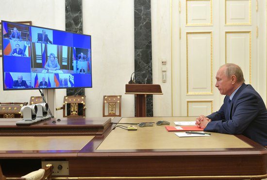 Об этом российский лидер заявил в ходе совещания с постоянными членами Совета Безопасности. Фото: пресс-служба Кремля