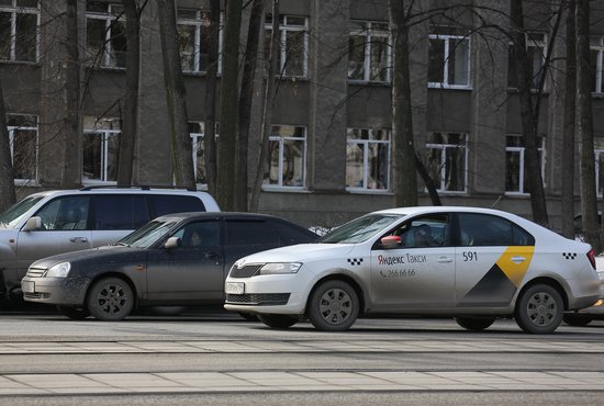 О чём договорились таксисты и свердловские власти по экранным спорам?. Фото: Владимир Мартьянов