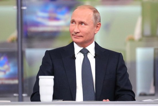 Законопроект позволяет действующему Президенту России Владимиру Путину вновь баллотироваться на пост главы государства. Фото: пресс-служба Кремля