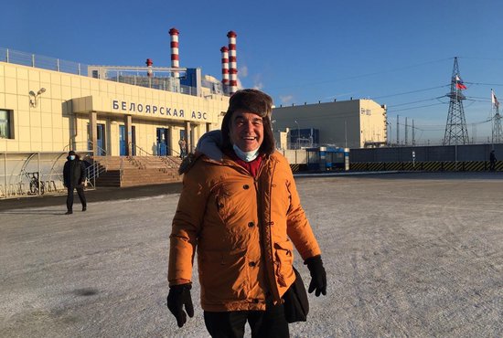 Стало известно, чем занимается Оливер Стоун на Белоярской АЭС. Фото: пресс-слуба атомной электростанции.