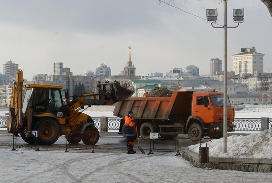 Последнее массовое обновление снегоуборочной техники в Екатеринбурге было в 2012 году. Фото: Павел Ворожцов.