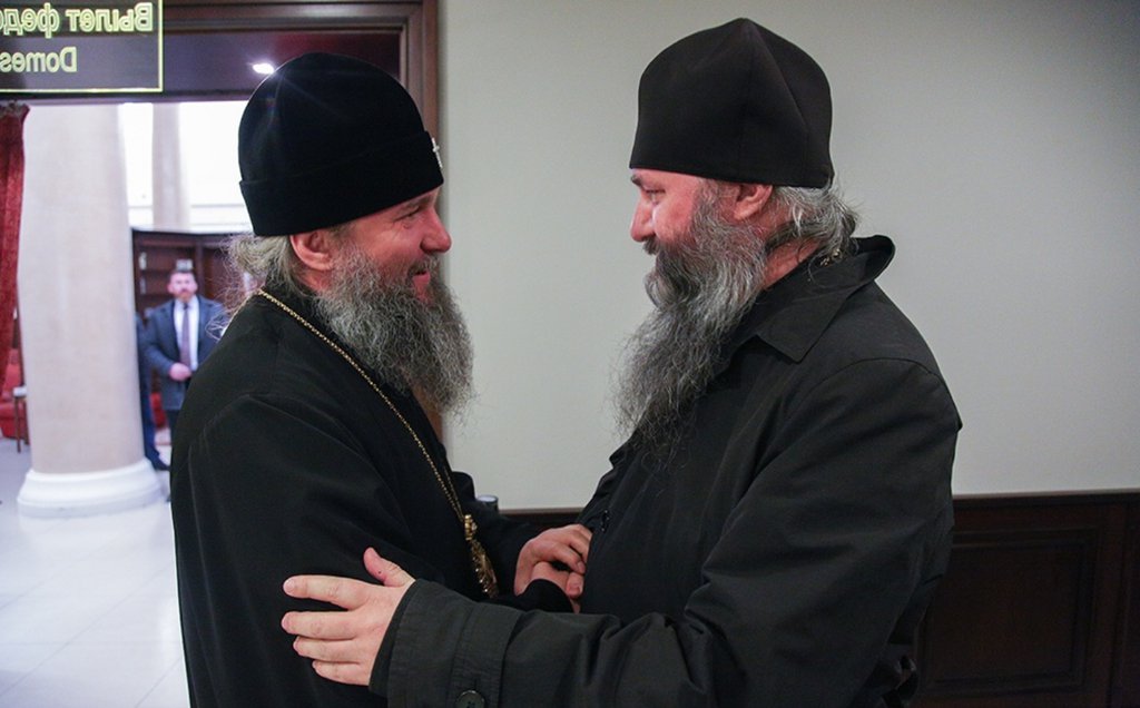 Главае Екатеринбургской митрополии встретил нового главу Нижнетагильской епархии
