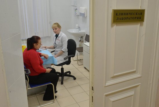Правительство выделит частным больницам 351 миллион на помощь пожилым россиянам. Фото: Павел Ворожцов.