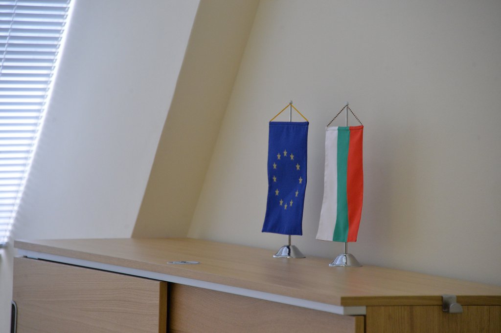 Флаги ЕС и Болгарии