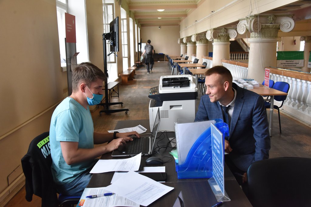 17 июня Уральский федеральный университет открывает прием документов.