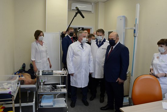 Евгений Куйвашев попросил премьер-министра выделить средства на детскую больницу. Фото: Павел Ворожцов