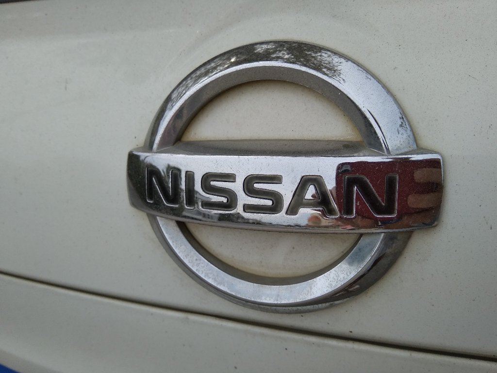 Логотип Ниссан