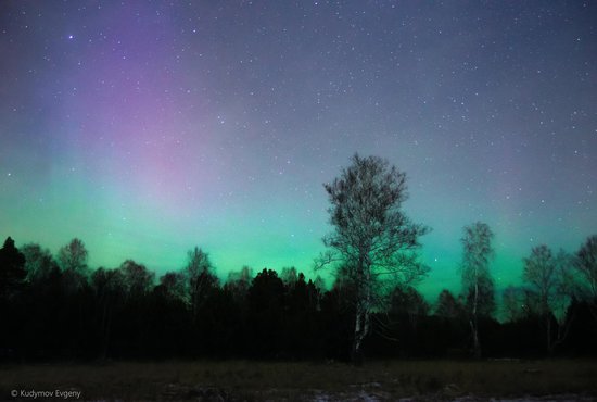 Полярное или северное сияние жители Свердловской области наблюдали вечером 4 ноября. Фото: Евгений Кудымов