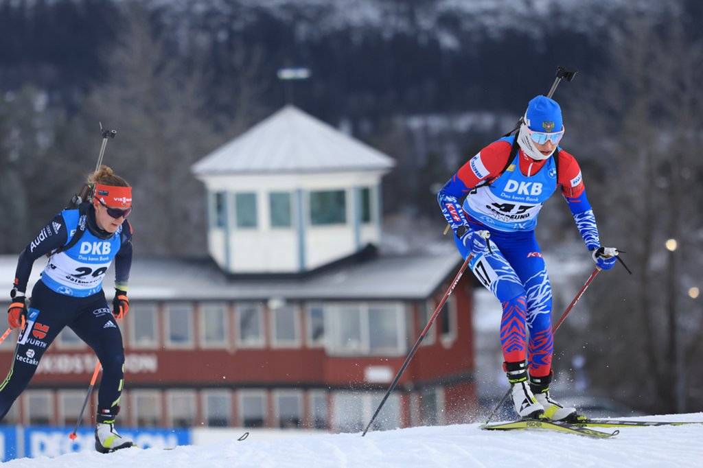 Светлана Миронова опоздала на старт индивидуальной гонки из-за сломанного крепления у лыж Фото: Manzoni/NordicFocus