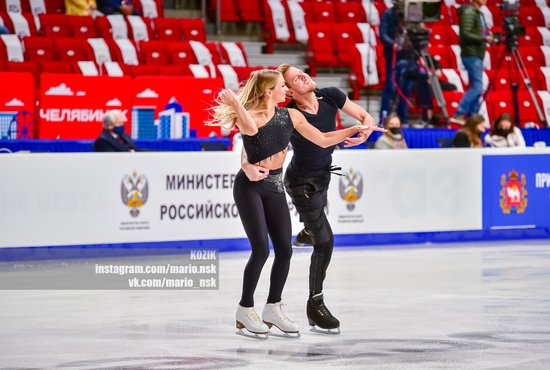 Виктория Синицина и Никита Кацалапов сумели защитить титул чемпионов Европы. Фото: Александр Козик