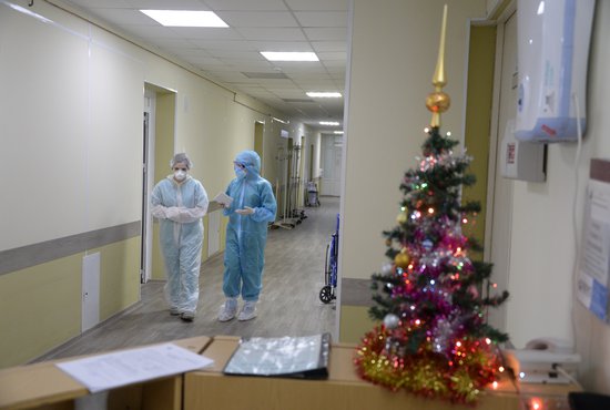 В Свердловской области студенты-медики массово направляются в больницы, когда на систему здравоохранения резко повышается нагрузка из-за коронавируса. Фото: Павел Ворожцов