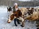 Наталья Чуватина считает, что её Ириска даёт самое вкусное молоко. Фото: Алексей Кунилов