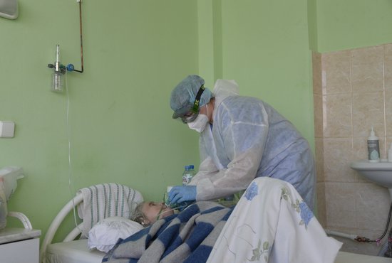 1 112 человек были доставлены в больницы с инфекцией. Фото: Павел Ворожцов