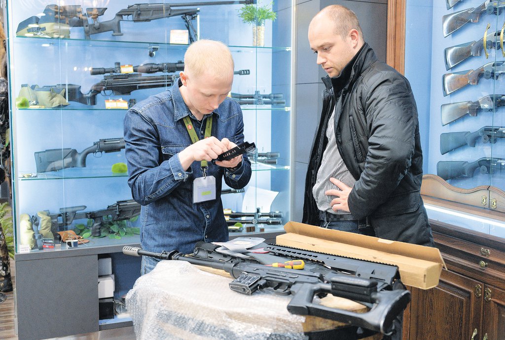 Купить многозарядное гладкоствольное оружие с магазином могут только охотники с опытом не менее двух лет. Фото: Павел Ворожцов