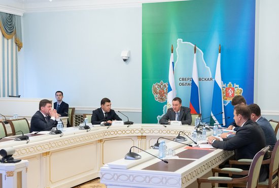 Губернатор рассказал о начале подготовке к грядущей уборочной кампании. Фото: департамент информполитики Свердловской области