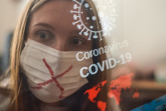 В России за сутки диагноз COVID-19 поставили 6 183 гражданам. Фото: Галина Соловьева