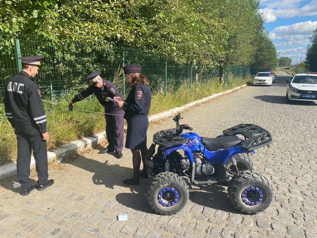 Под Нижним Тагилом дети угнали квадроцикл и попали на нем в аварию:  Общество: Облгазета