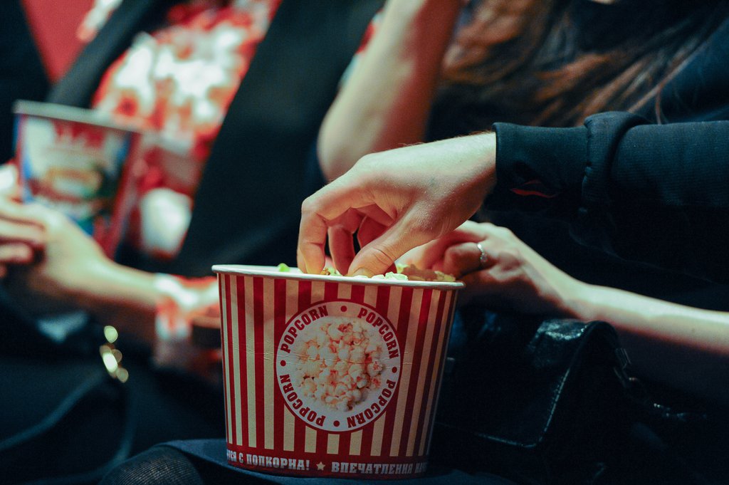 попкорн в кинотеатре