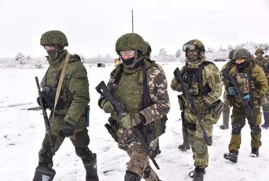 Семьи военнослужащих получили областные выплаты. Фото: Алексей Кунилов