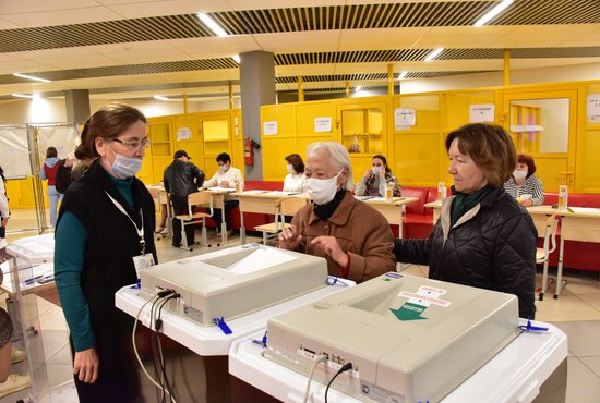 В Свердловской области число избирателей стабильно. Фото: Алексей Кунилов