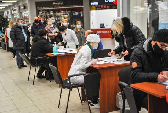 В Свердловской области за сутки коронавирус выявили у 152 человек. Фото: Галина Соловьева