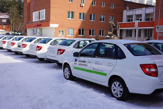 Больницы Среднего Урала получили новые автомобили. Фото: департамент информполитики Свердловской области