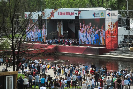 Праздничные мероприятия пройдут во всех районах Екатеринбурга. Фото: Галина Соловьева