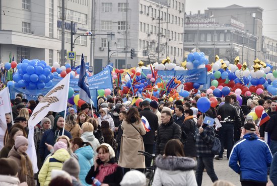 В 2024 году майские выходные продлятся 4 дня: с 28 апреля по 1 мая включительно. Фото: Полина Зиновьева