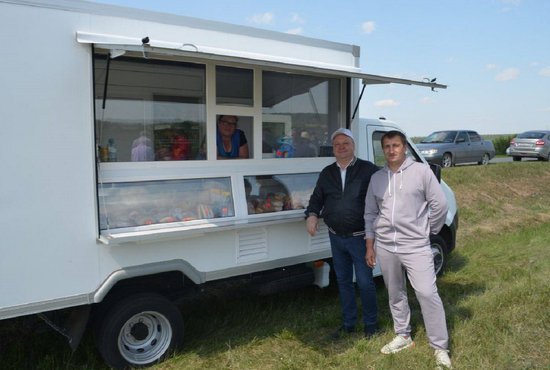 Первую субсидированную автолавку приобрел предприниматель Алексей Кушников. Фото: департамент информационной политики Свердловской области