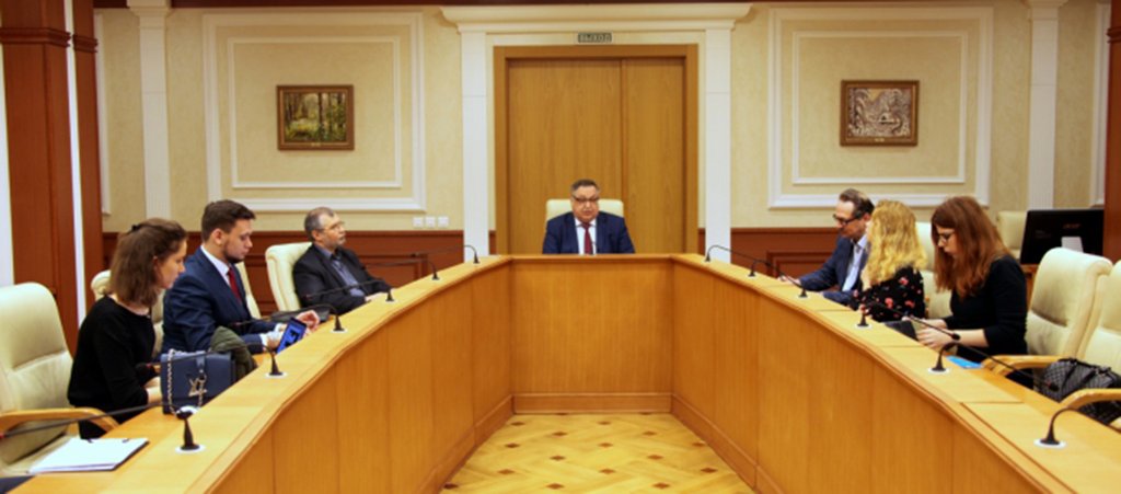 Встреча в комитете по бюджету. финансам и налогам ЗССО, Терешков, студенты