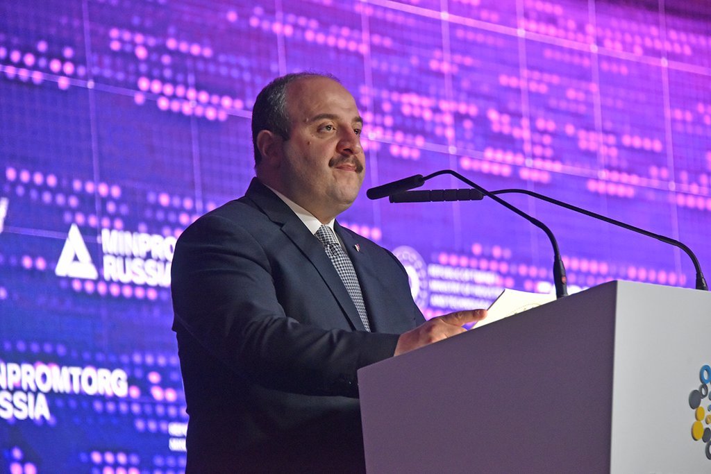 Иннопром, министр промышленности и технологий Турецкой Республики Мустафа Варанк