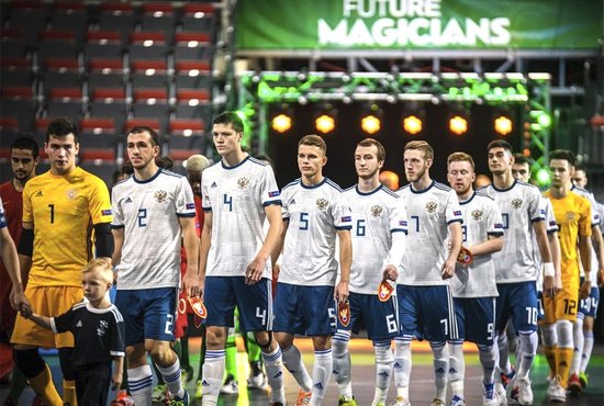 Вылет сборной России стал главной сенсацией чемпионата Европы. Фото: Пресс-служба АМФР