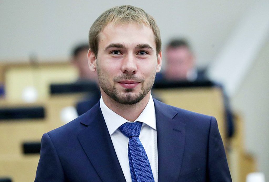 Антон Шипулин на пленарном заседании Госдумы