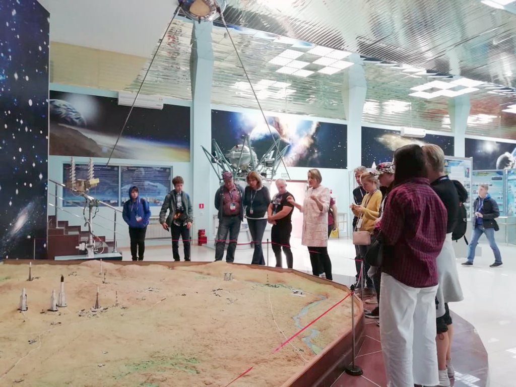 Победители молодёжных Семихатовских чтений посетили космодром Байконур и увидели запуск космического корабля «Сою МС-15»