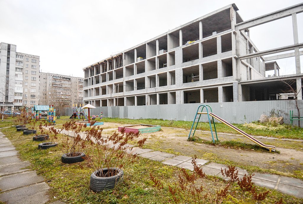 Строительство школы № 80 по улице Калинина в Екатеринбурге