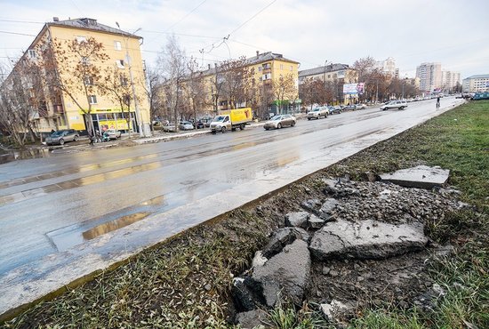 Жители Свердловской области уже высказались о десяти отремонтированных участках дорог. Фото: Галина Соловьёва