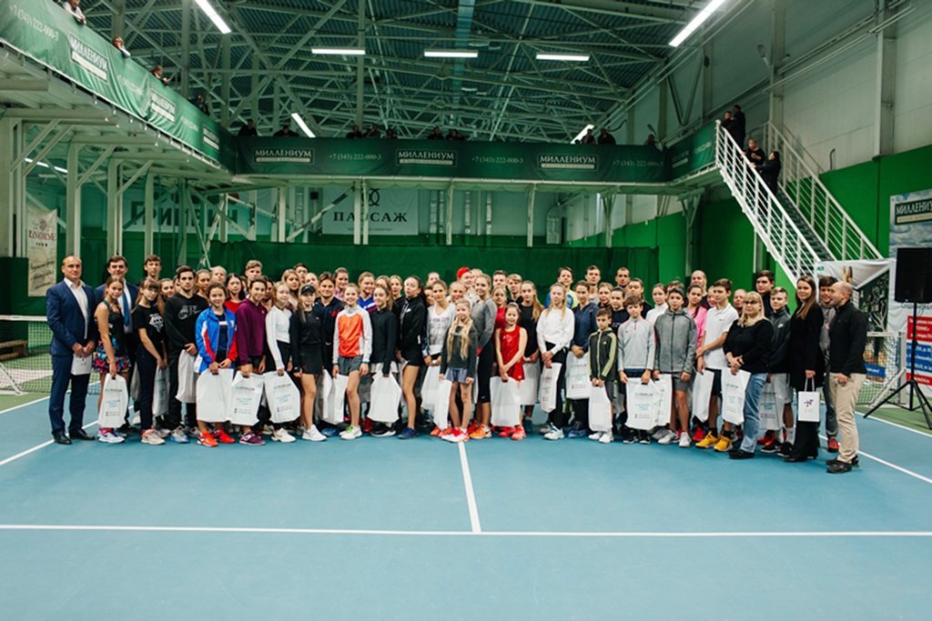 Победители и призёры "Кубка Ельцина" по теннису Фото: пресс-служба Федерации тенниса Свердловской области