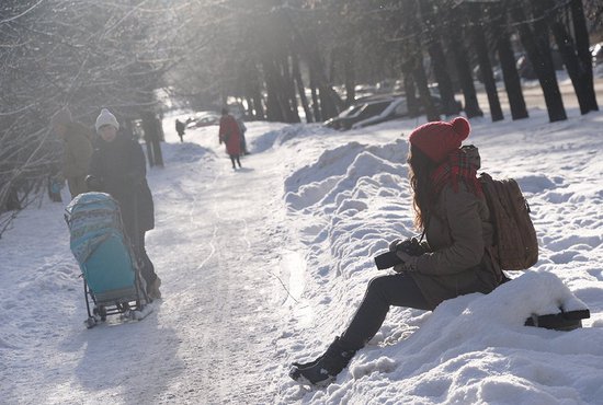 Снег в Екатеринбурге будет идти все три дня в начале недели. Последствия снегопада на выходных ликвидировала 391 единица снегоуборочной техники. Фото: Павел Ворожцов