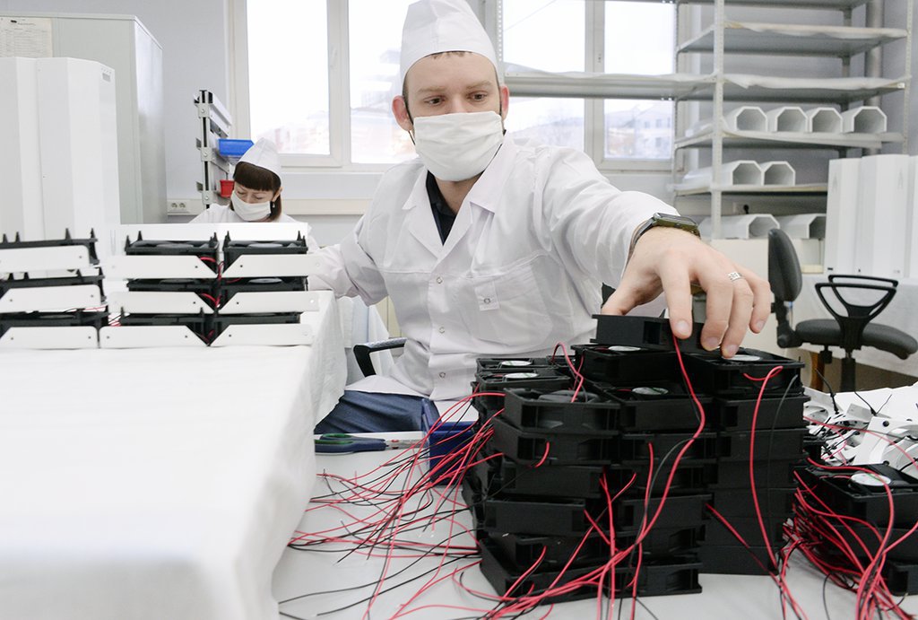 Губернатор заявил, что нужно продвигать производителей высокотехнологичного медицинского оборудования. Фото: Павел Ворожцов