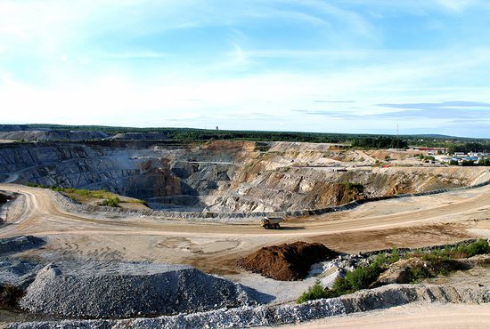 Воронцовское золоторудное месторождение в последние годы даёт региону большую часть добываемого золота. Фото: Михаил Цыганко