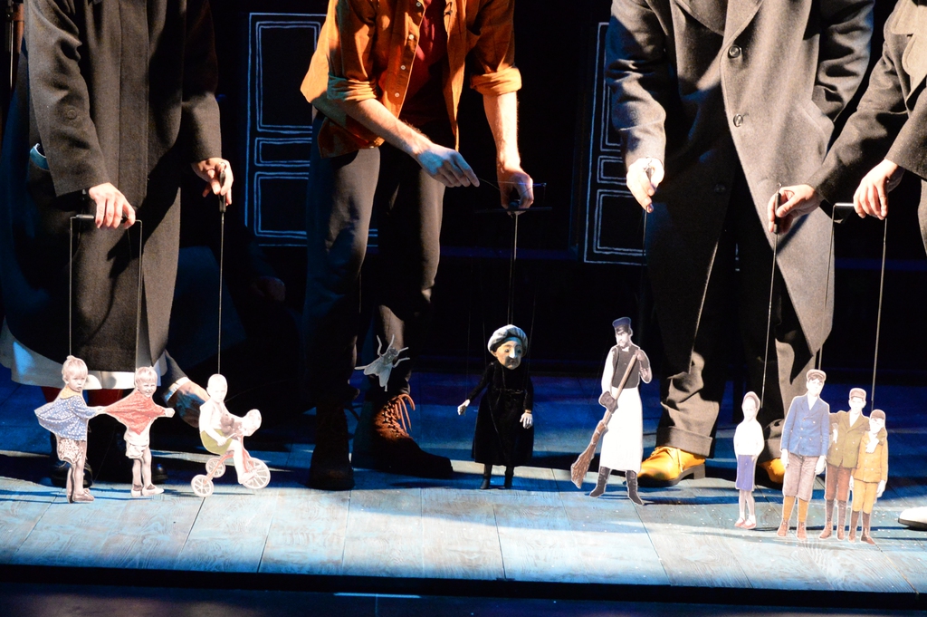 Театр кукол, спектакль «Хармс»