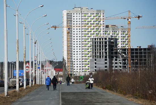 Многие дома в Академическом уже выше 18 этажей Фото: Владимир Мартьянов