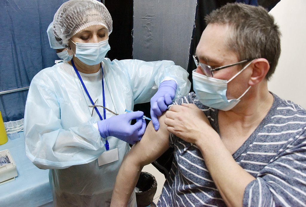 министерство здравоохранения Свердловской области организует массовую выездную вакцинацию от COVID-19 в торговом центре «Дирижабль»