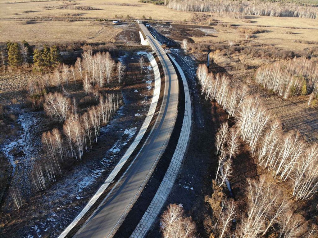 Дорогу длиной 7,76 км построили за два года. Фото: "Коммунар"