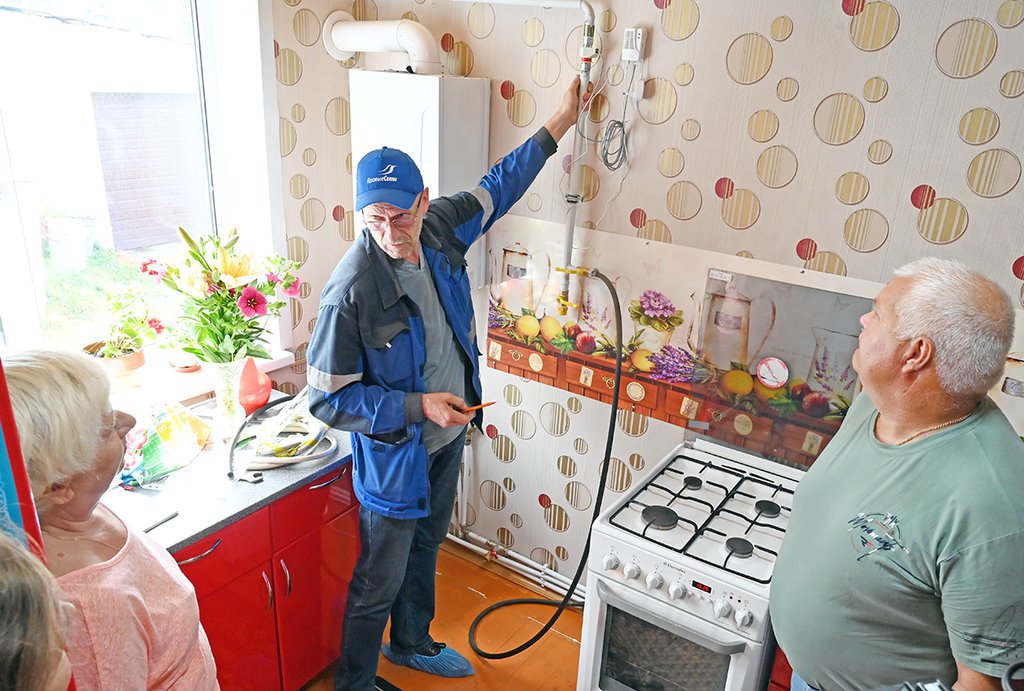 За год программой социальной догазификации заинтересовались более 40 тысяч свердловчан, но далеко не все успели подготовить свои дома к подключению газа. Фото: Павел Ворожцов